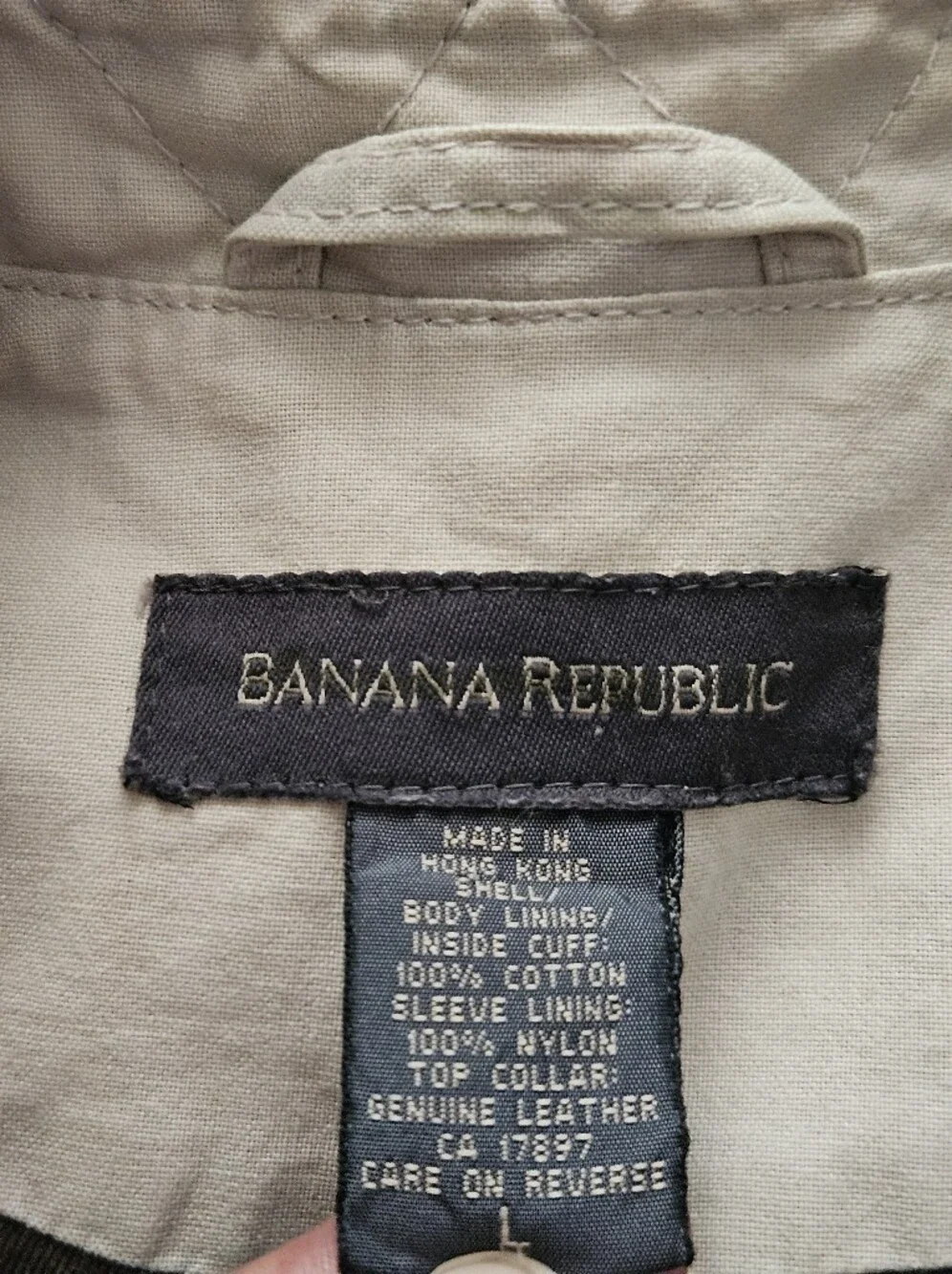 Banana Republic Men's Light Beige Field Jacket with Contrast Collar Size Large